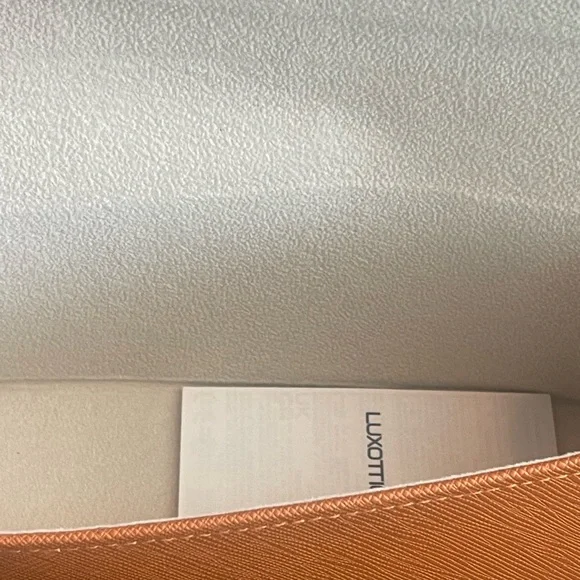 NIC Tory Burch sunglasses - Picture 5 of 7